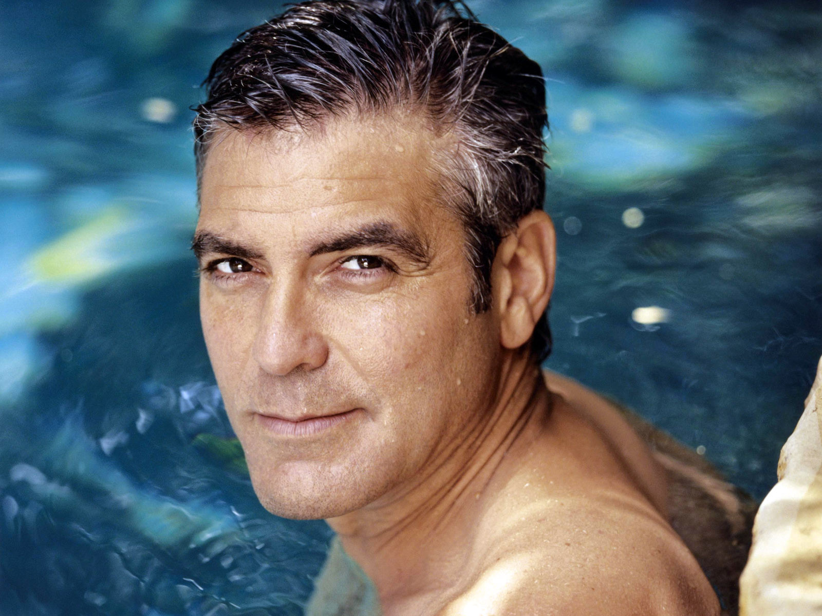Джордж Клуні виступив за природну красу чоловіків