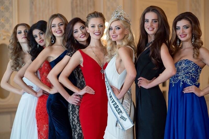 «Мисс Украина Вселенная 2015» стала религиозная блондинка из Киева