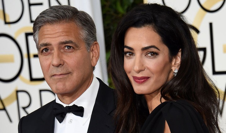 Вуличний стиль: Дружина Клуні вразила елегантним нарядом (ФОТО)