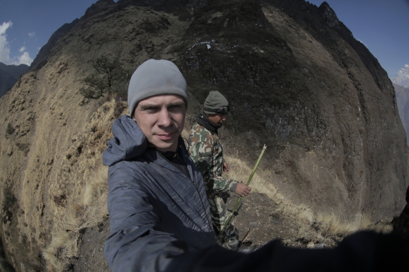 Дмитро Комаров покаже, як шукав з рятувальниками літак, який розбився в Гімалаях (фото)