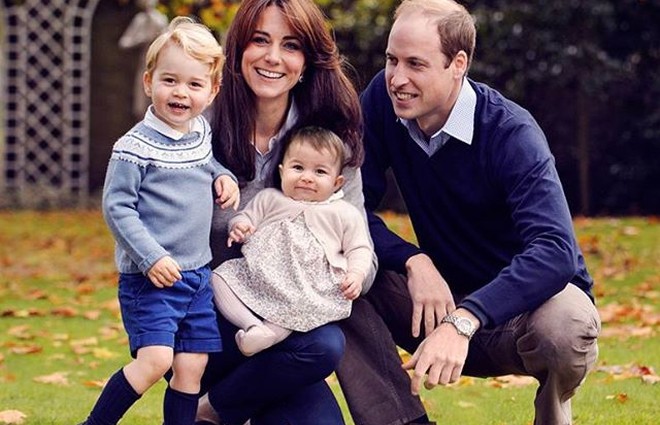Кейт Міддлтон і принц Вільям вперше взяли дочка в офіційну поїздку (фото)