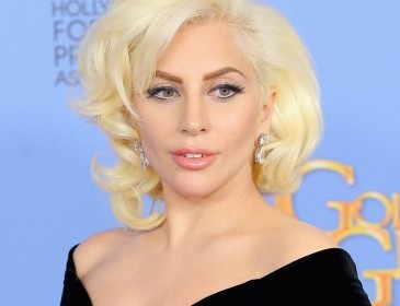 Леді Гага шокувала вкрай незвичайним вбранням (ФОТО)