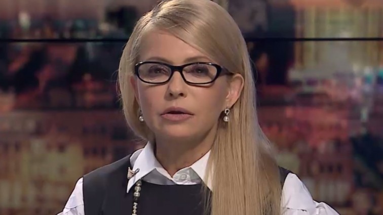 Скільки коштують нові туфлі Юлії Тимошенко? (ФОТО)
