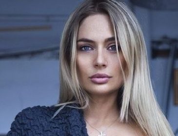Сексуальна попка: Наталя Рудова виставила на показ свої голі сідниці (ФОТО)