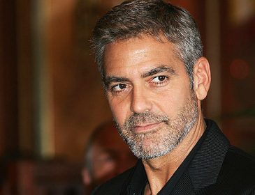 Сюприз на старості років: Джордж Клуні відвідав шанувальницю, котрій 87 років (ФОТО)