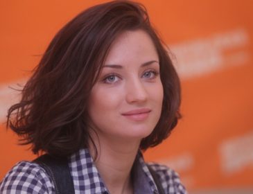 «Жагуча брюнетка»: Тетяна Денисова кардинально змінила імідж