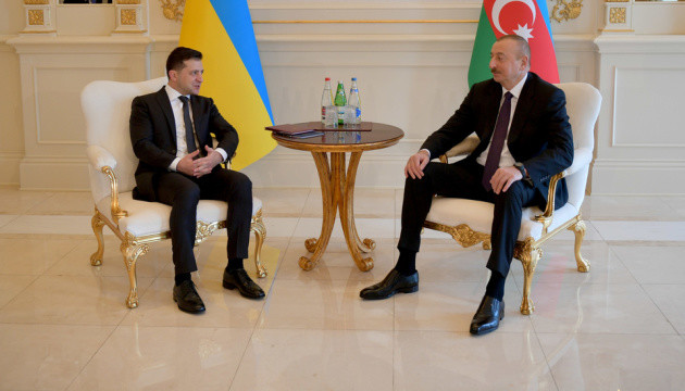 Зеленський поговорив з президентом Азербайджану Алієвим: обговорювали Донбас і бізнес
