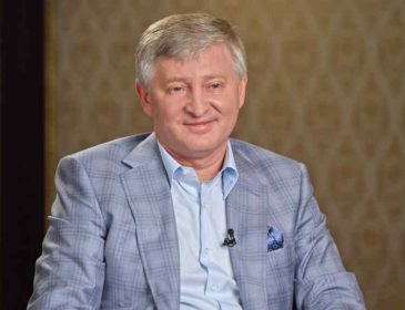 Ахметов фінансує «Слугу народу» та Офіс Президента – ЗМІ: реакція олігарха